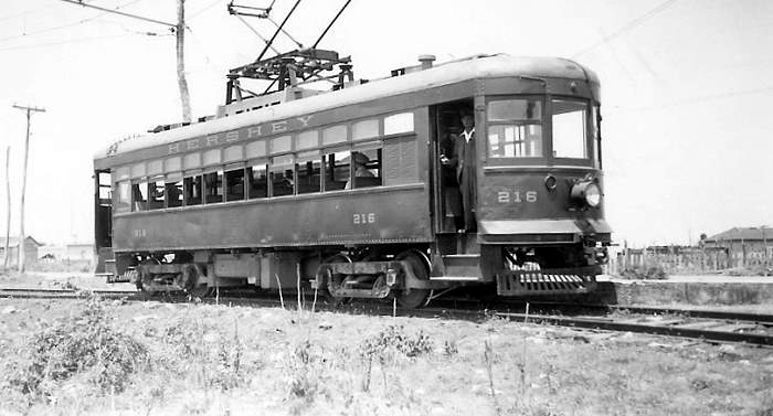 cocu_m_cuba_hershey_0216_san+mateo_19550500_ss_hersh32.jpg