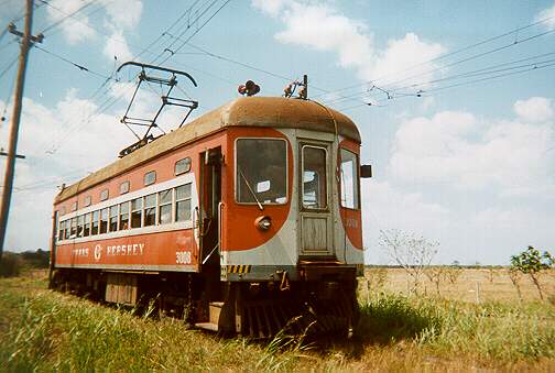 cocu_m_cuba_hershey_3006_20000325_bv_hersh13.jpg