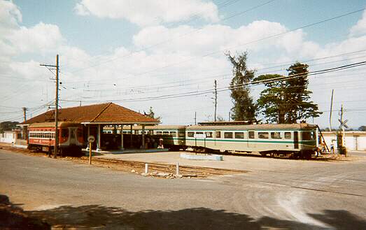 cocu_m_cuba_hershey_xxxx_hershey+station_20000325_bv_hersh11.jpg