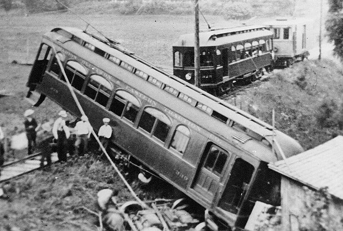 usr_m_stin_isc_int_mbe_330_warrenderailment_1913_bv_mbe04.jpg