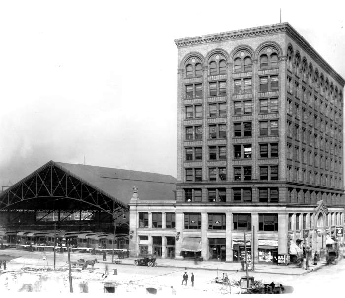 usr_m_stin_misc_indianapolis_tractionterminal_bv_itt07.jpg