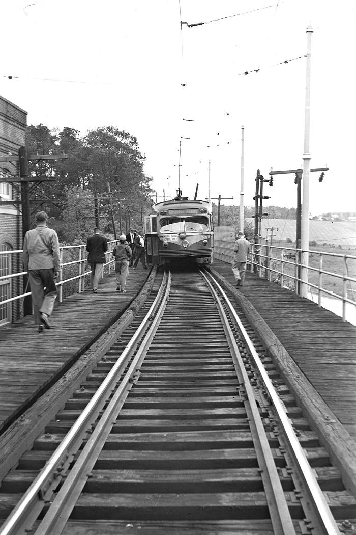 usr_m_phl+pst_20_ridleycreekbridgeedgmonttwp_19540606_ehav_ehps032.jpg