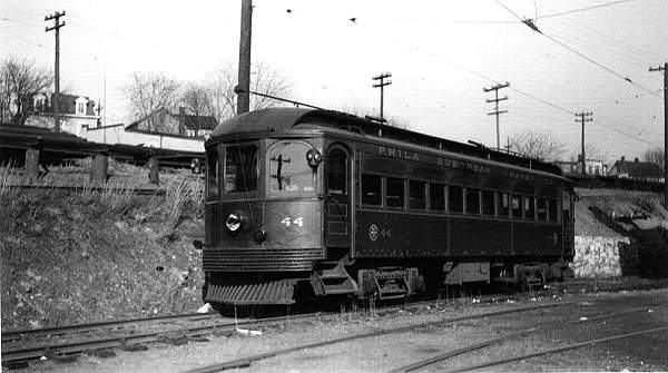 usr_m_phl+pst_44_llanerchcarbarn_jl+wh+db_pw119.jpg