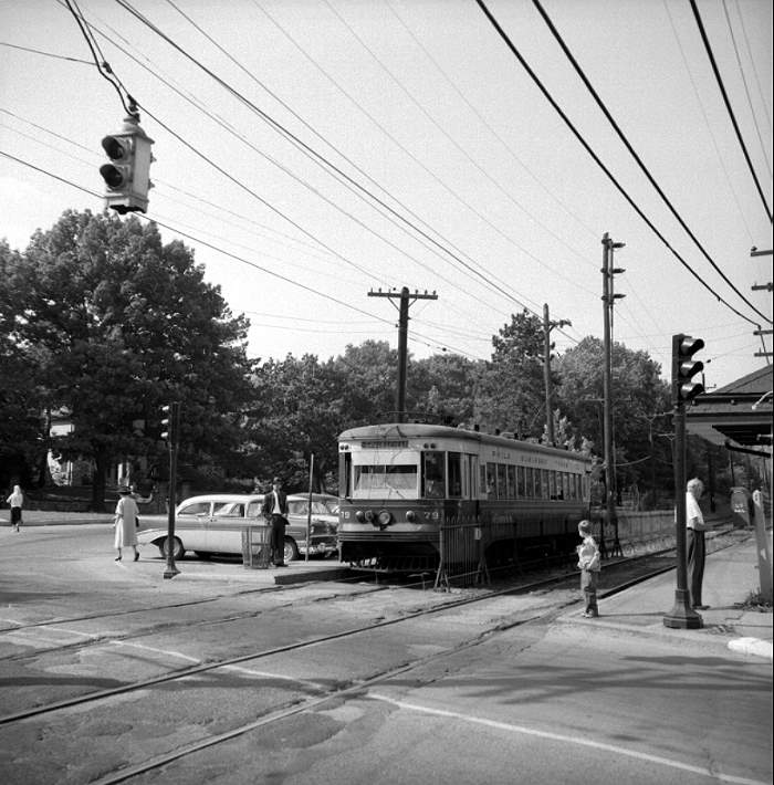 usr_m_phl+pst_79_springfieldrdstation_gp+aa+ehav_ehps300.jpg