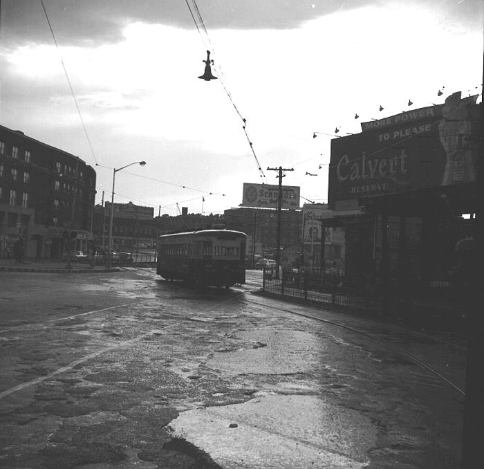 usr_m_phl+pst_xm_entering+69thst_oc+ehav_ehps065.jpg