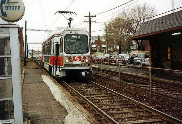 usr_m_phl+septa-trolley_119_fairfieldstation_jl_pw093.jpg