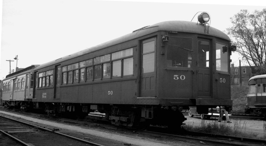usr_m_phl+pw_050_72ndstshops_bv_pw450.jpg