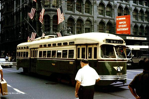 usr_m_phl_2177_8th+market_joelance+jimboyl_phil203.jpg