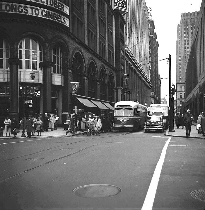 usr_m_phl_2178_9th+market_edhav_ehp003.jpg
