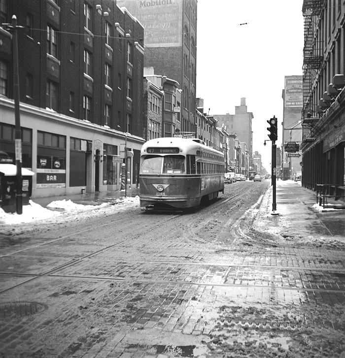 usr_m_phl_2198_9th+chestnut_195601_edhav_ehp035.jpg
