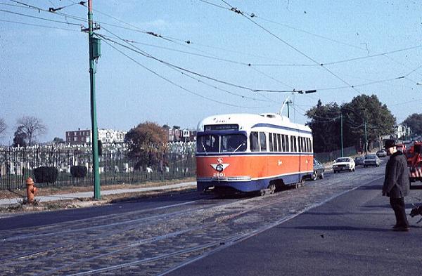 usr_m_phl_2601_kingsessing+cemetery_19741023_jt_phil043.jpg