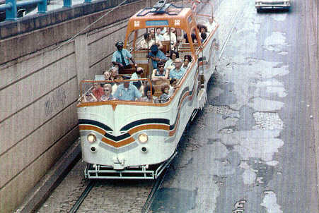 usr_m_phl_boatcar_5th+race_1976_bv_bvph099.jpg