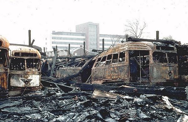 usr_m_phl_misc_woodland+depot+fire_19751125_phil143.jpg