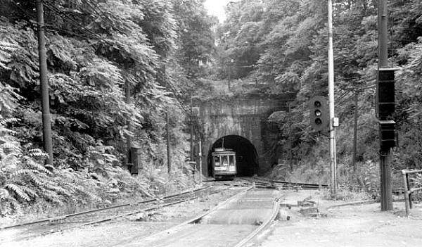usr_m_pit_conv_005_southportalsouthhillstunnel_bv.jpg