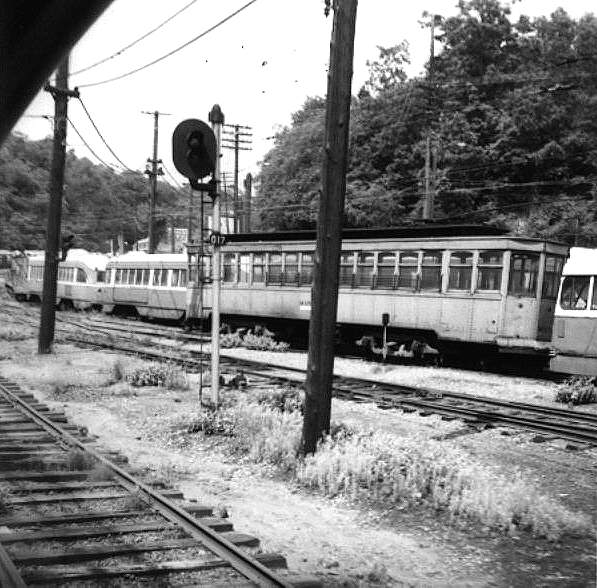 usr_m_pit_conv_009_oldcar_rhkj.jpg