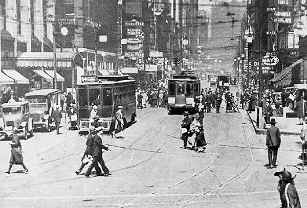usr_m_pit_conv_012_downtown_dougs.jpg