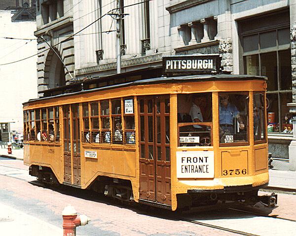 usr_m_pit_conv_3756_visitingfrompatrolleymuseum_1976_02_jh.jpg