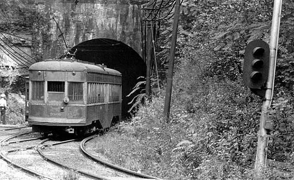 usr_m_pit_conv_3800_enteringsouthhillstunnel_bv.jpg
