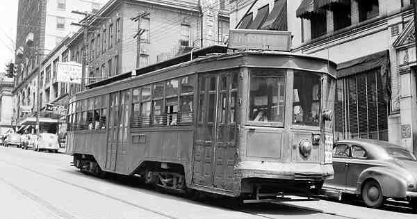 usr_m_pit_conv_4363_mainoneblocksouthofeastbeau_1940s_billvig.jpg