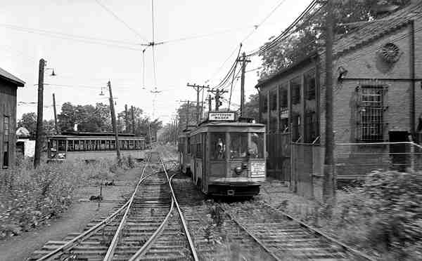 usr_m_pit_conv_4387_3756_tylerdalecarhouse_1940s_billvig.jpg