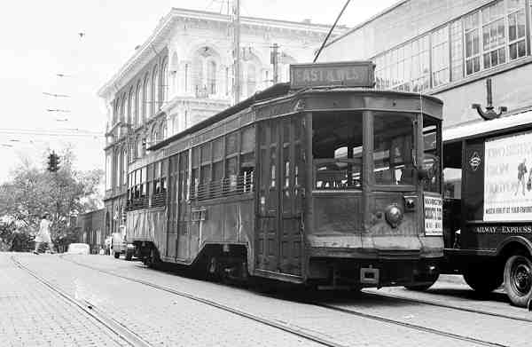 usr_m_pit_conv_4389_eastbeaumain_1940s_billvig.jpg