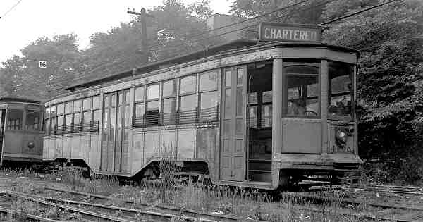 usr_m_pit_conv_4405_southhillscarhouse_1940s_billvig.jpg