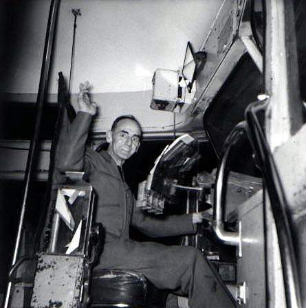 usr_m_pit_misc_004_motorman_rhkj.jpg