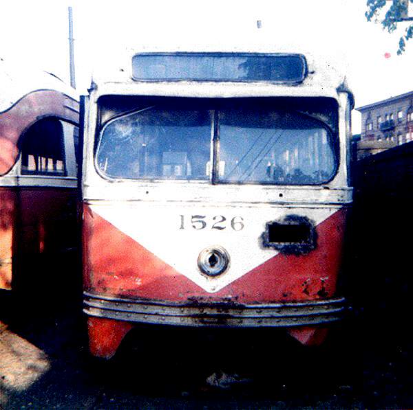 usr_m_pit_pcc_1526_awaitingscrapping_johnfroyd.jpg
