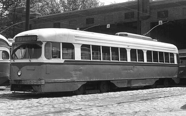 usr_m_pit_pcc_1556_craftavecarhousenewpaint_1967_kendouglasbv.jpg