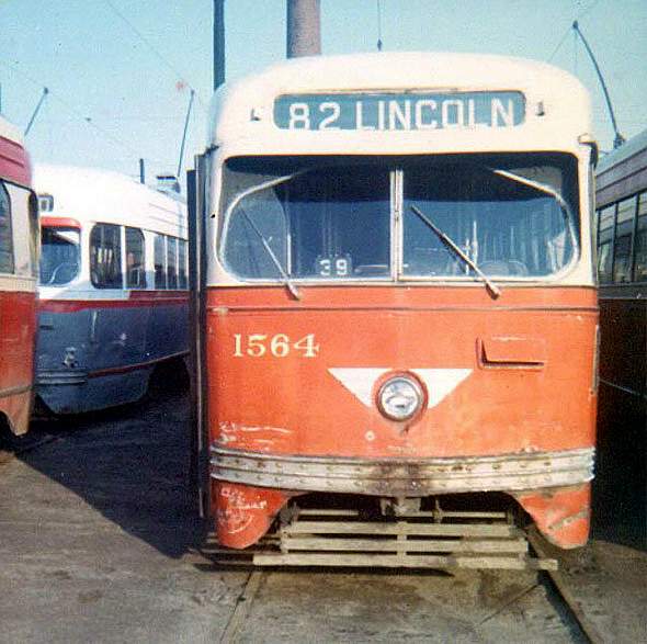 usr_m_pit_pcc_1564_carhousesignedfor82_johnfroyd.jpg
