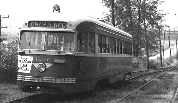 usr_m_pit_pcc_1646_arnoldsidingbetweenhoustonandmeadowlands_19520727_bv.jpg