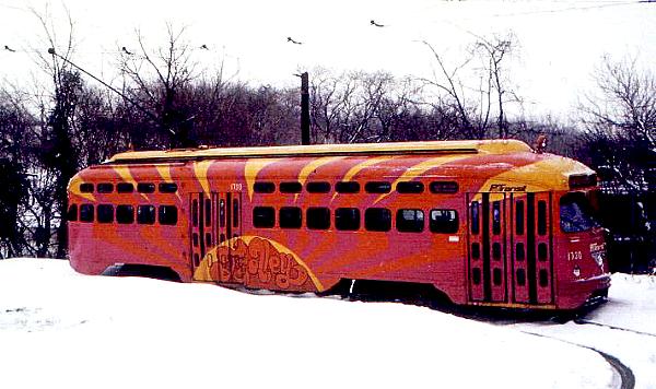 usr_m_pit_pcc_1730_moddesireinaloop_kj.jpg