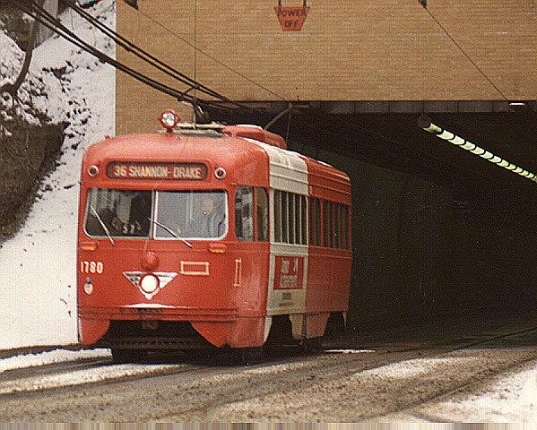 usr_m_pit_pcc_17802_35shannonlibrary_02_jh.jpg