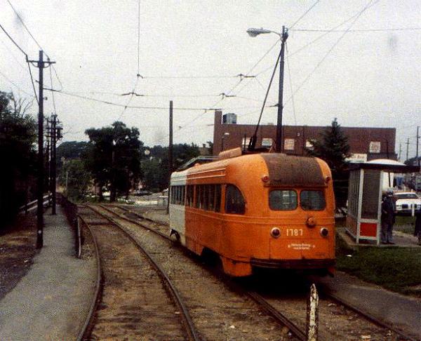 usr_m_pit_pcc_17872_rearview_kj.jpg