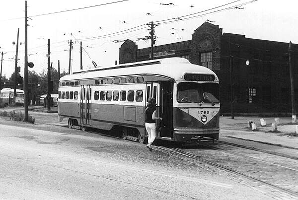 usr_m_pit_pcc_1790_keatingcarhouse_03_bv.jpg