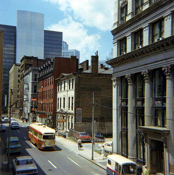 usr_m_pit_pccair_18097_downtown_rhkj.jpg