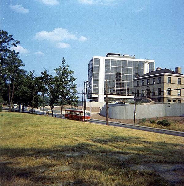 usr_m_pit_pccair_18118_rhkj.jpg
