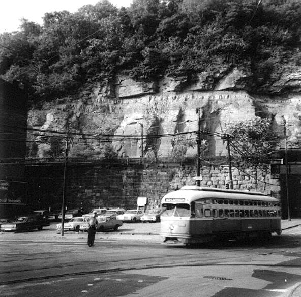usr_m_pit_pccall_19161_53carricksouthhillstunnel_rhkj.jpg