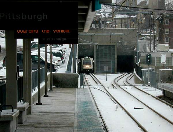 usr_m_pit_sie_22005_42sdormontjct_20000121_davemills.jpg