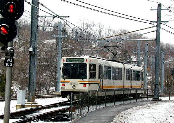 usr_m_pit_sie_4105_washingtonjctstation_19991227_davemills.jpg