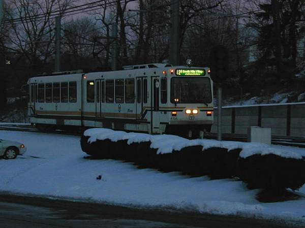 usr_m_pit_sie_4154_42sdorchesterstation_20000127_davemills.jpg