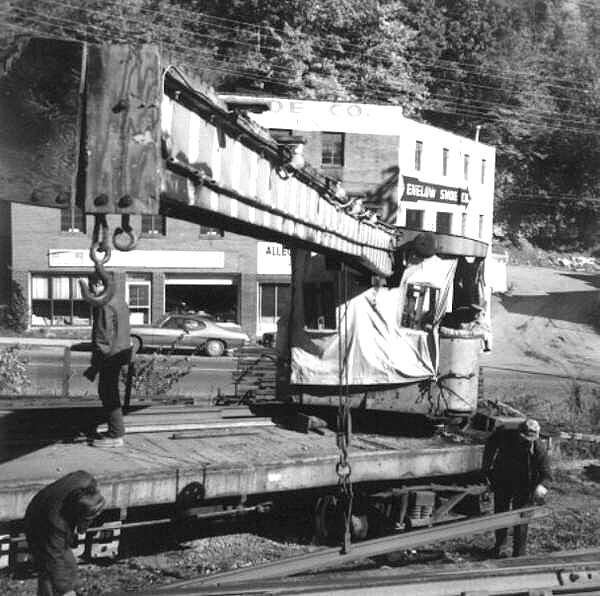 usr_m_pit_work_30004_cranecar_rhkj.jpg
