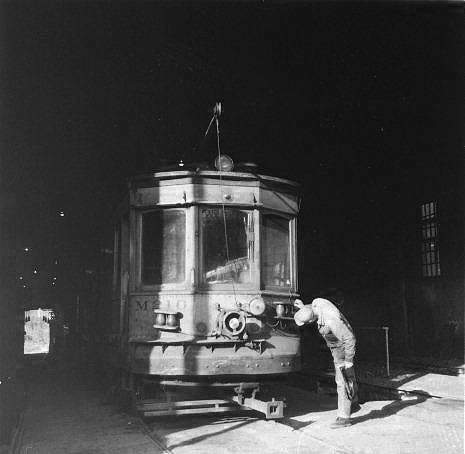 usr_m_pit_work_jm210_31024_linecarsouthhillscarhouse_rhkj.jpg
