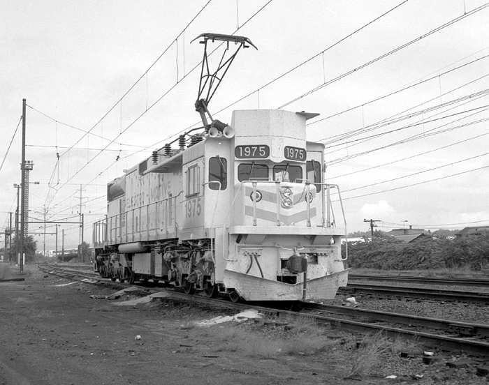 usr_m_prr_exp_emd1975_harrisburgpa_ttrec,czen_prr112.jpg