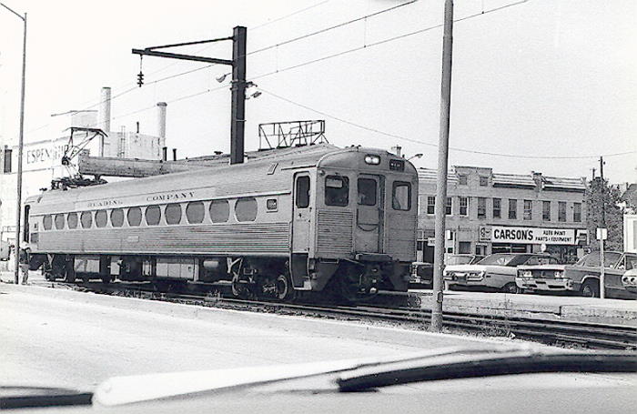 usr_m_reading_9003_norristown-mainst_kenhous+fsenkel_rdg22.jpg