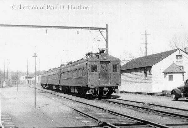 usr_m_reading_xxx_paulhart_rdg02.jpg