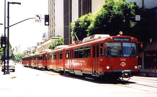 usr_m_san_lrv1018_c+5th_057_kj.jpg