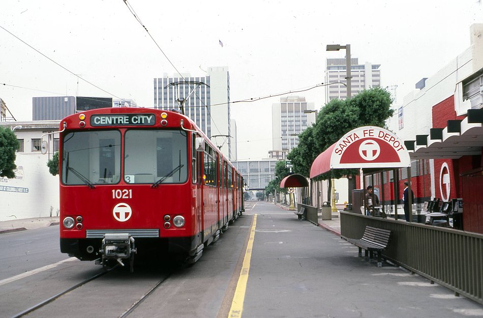 usr_m_san_lrv1021_santafe+depot_19830723_124_bv.jpg