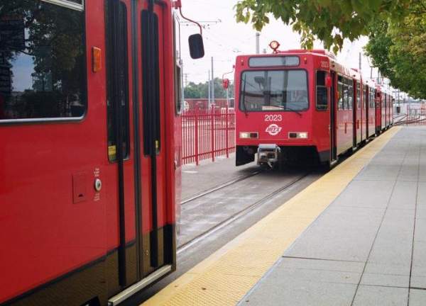 usr_m_san_lrv2023_imperial12th+station_050.jpg