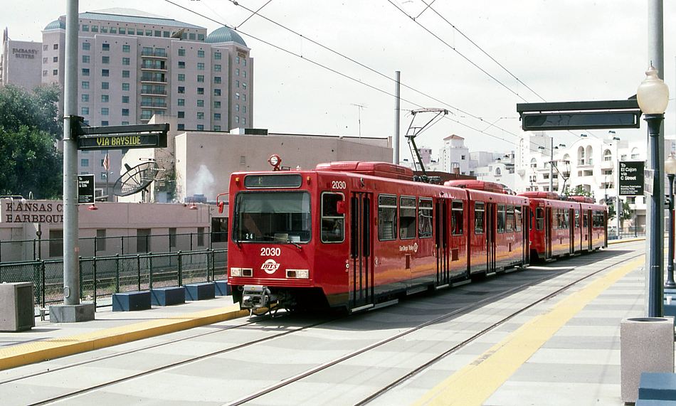 usr_m_san_lrv2030_seaportvillage+station_19870328_128_bv.jpg